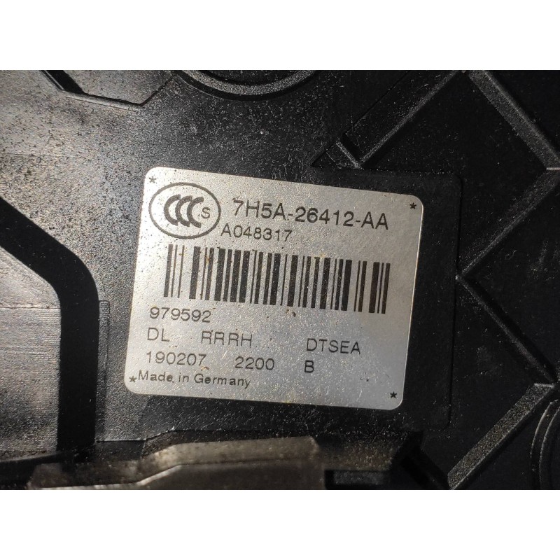 Recambio de motor cierre centralizado trasero derecho para land rover discovery v6 td s referencia OEM IAM 7H5A26412AA  