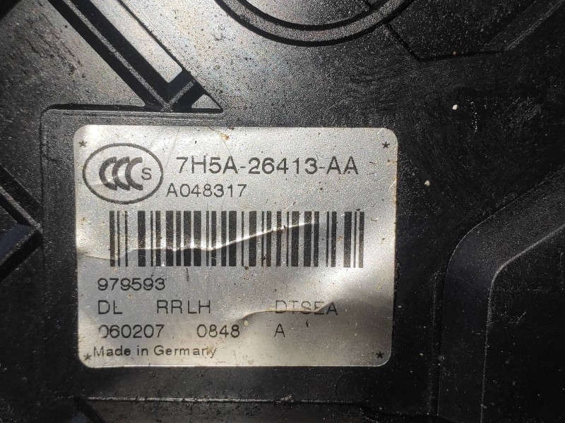 Recambio de motor cierre centralizado trasero izquierdo para land rover discovery v6 td s referencia OEM IAM 7H5A26413AA  