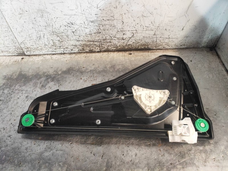 Recambio de elevalunas trasero derecho para land rover discovery v6 td s referencia OEM IAM   