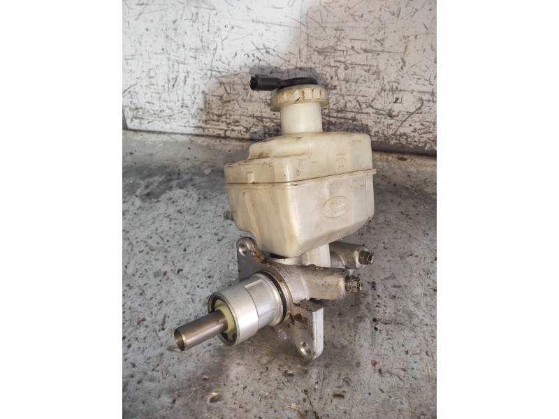 Recambio de bomba freno para land rover discovery v6 td s referencia OEM IAM   
