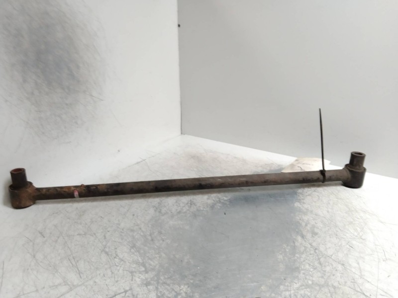 Recambio de tirante trasero izquierdo para mazda 323 berlina f/s (bj) referencia OEM IAM    Recambio de tirante trasero izquierdo para mazda 323 berlina f/s (bj) referencia OEM IAM