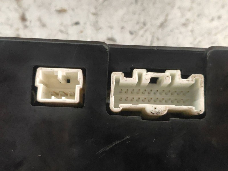 Recambio de mando calefaccion / aire acondicionado para land rover discovery v6 td s referencia OEM IAM JFC500930 MB1465705670 