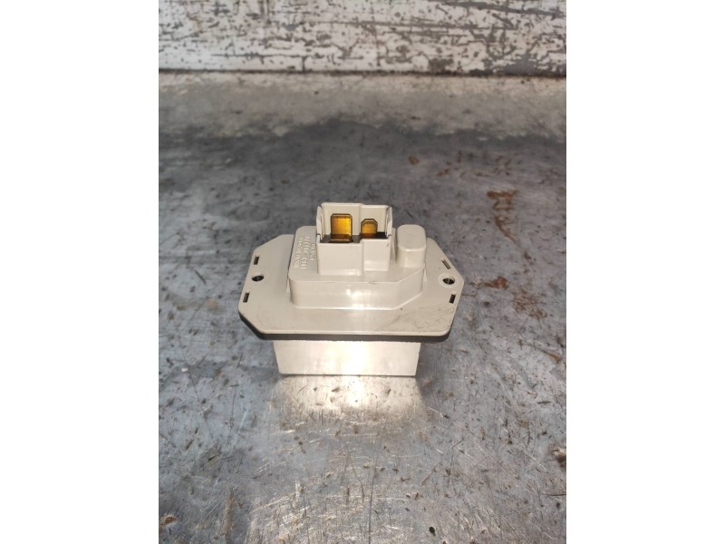 Recambio de resistencia calefaccion para land rover discovery v6 td s referencia OEM IAM 0778000901  