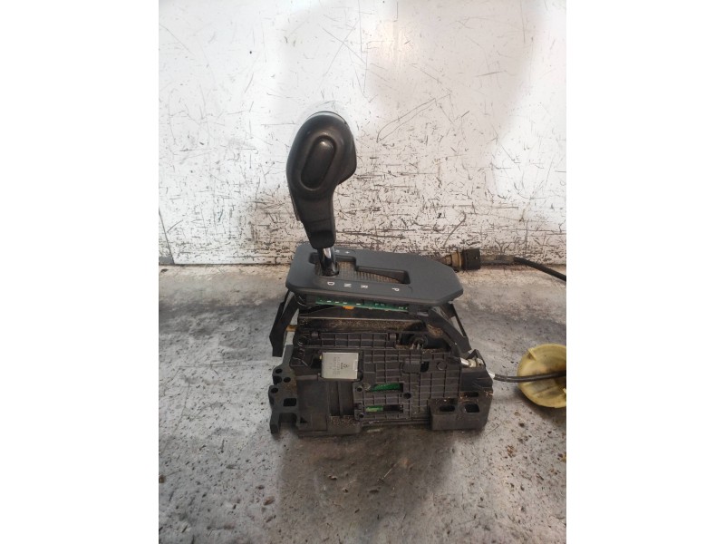 Recambio de palanca cambio para land rover discovery v6 td s referencia OEM IAM 400060024062  