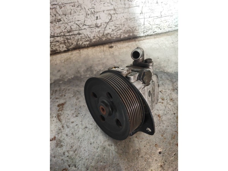 Recambio de bomba direccion para land rover discovery v6 td s referencia OEM IAM QVB500660  
