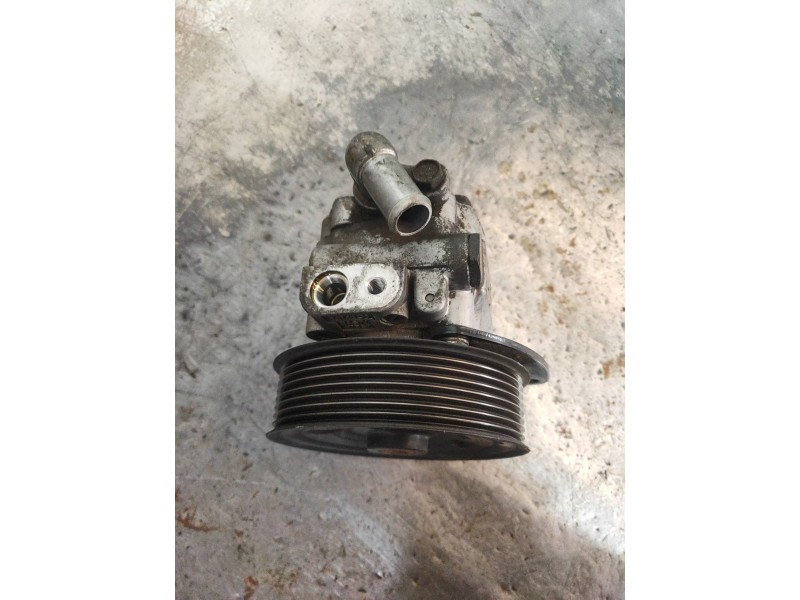 Recambio de bomba direccion para land rover discovery v6 td s referencia OEM IAM QVB500660  