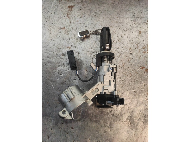 Recambio de conmutador de arranque para opel corsa e design line referencia OEM IAM 13496392  