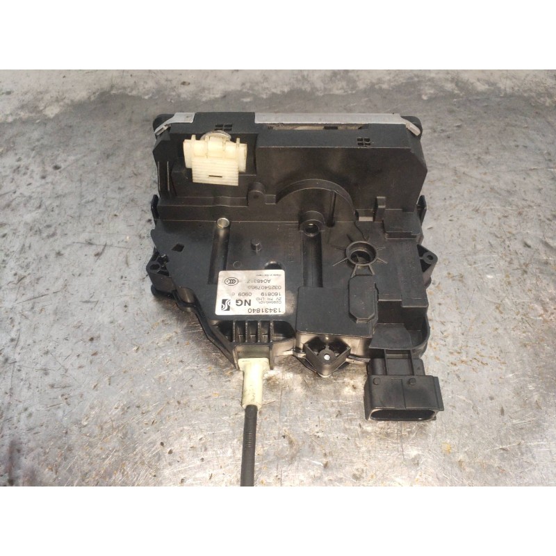 Recambio de motor cierre centralizado delantero derecho para opel corsa e design line referencia OEM IAM 13431840  