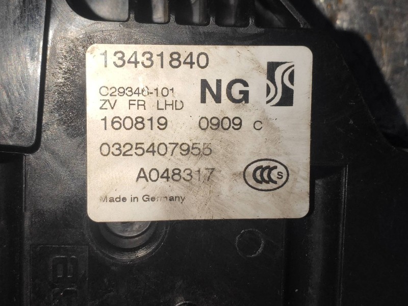 Recambio de motor cierre centralizado delantero derecho para opel corsa e design line referencia OEM IAM 13431840  