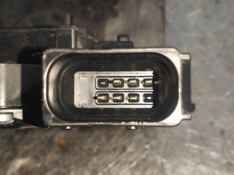 Recambio de motor cierre centralizado delantero derecho para opel corsa e design line referencia OEM IAM 13431840  