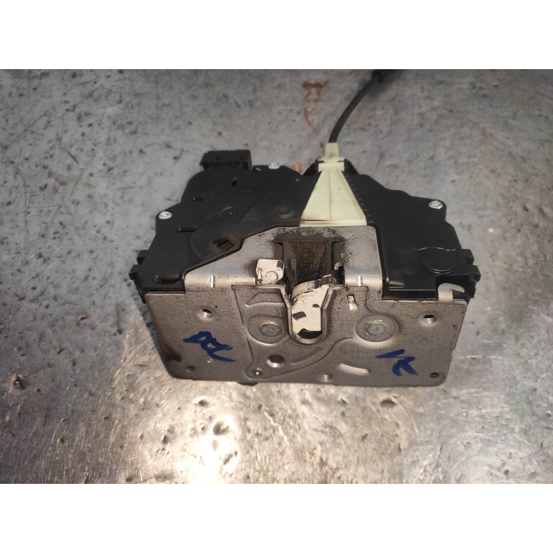 Recambio de motor cierre centralizado delantero izquierdo para opel corsa e design line referencia OEM IAM 13431841  