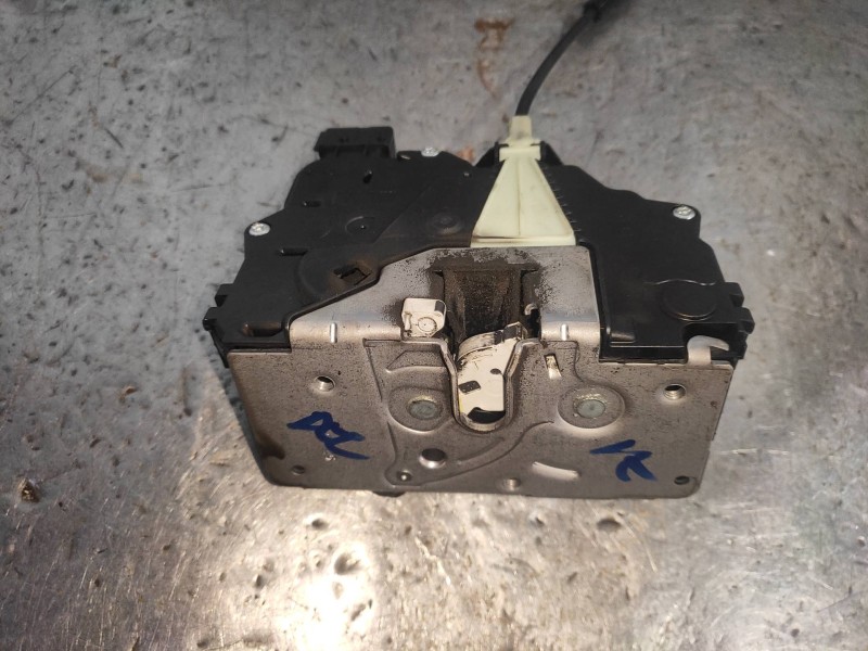 Recambio de motor cierre centralizado delantero izquierdo para opel corsa e design line referencia OEM IAM 13431841  