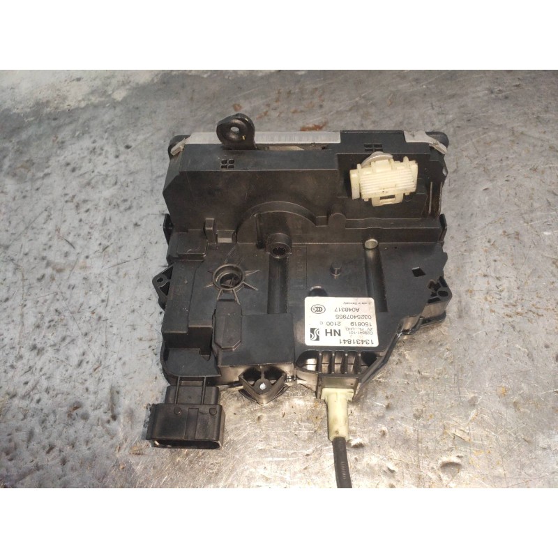 Recambio de motor cierre centralizado delantero izquierdo para opel corsa e design line referencia OEM IAM 13431841  