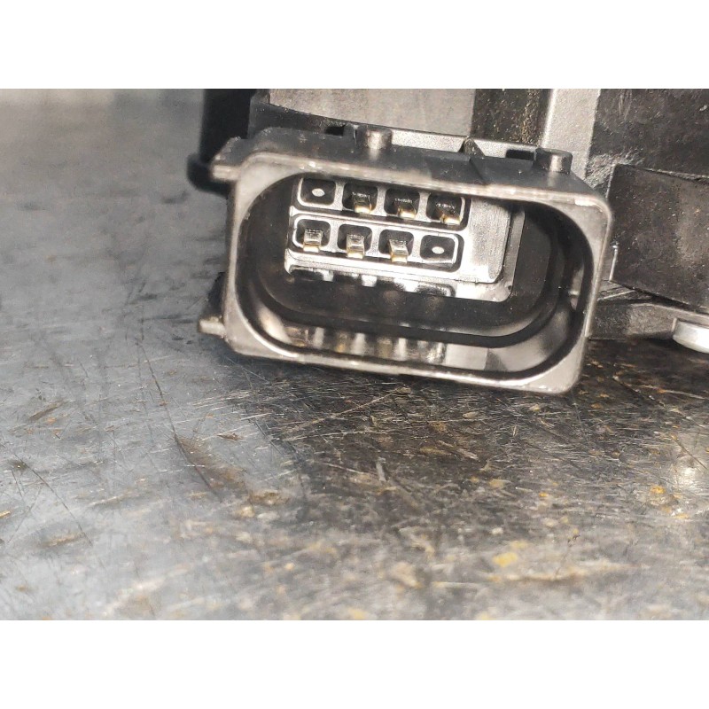 Recambio de motor cierre centralizado delantero izquierdo para opel corsa e design line referencia OEM IAM 13431841  