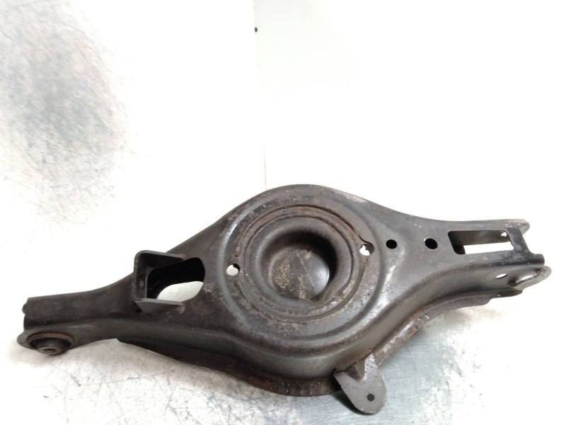 Recambio de brazo suspension inferior trasero derecho para mazda 6 kombi (gh) 2.0 turbodiesel cat referencia OEM IAM   