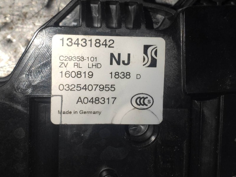 Recambio de motor cierre centralizado trasero izquierdo para opel corsa e design line referencia OEM IAM 13431842  