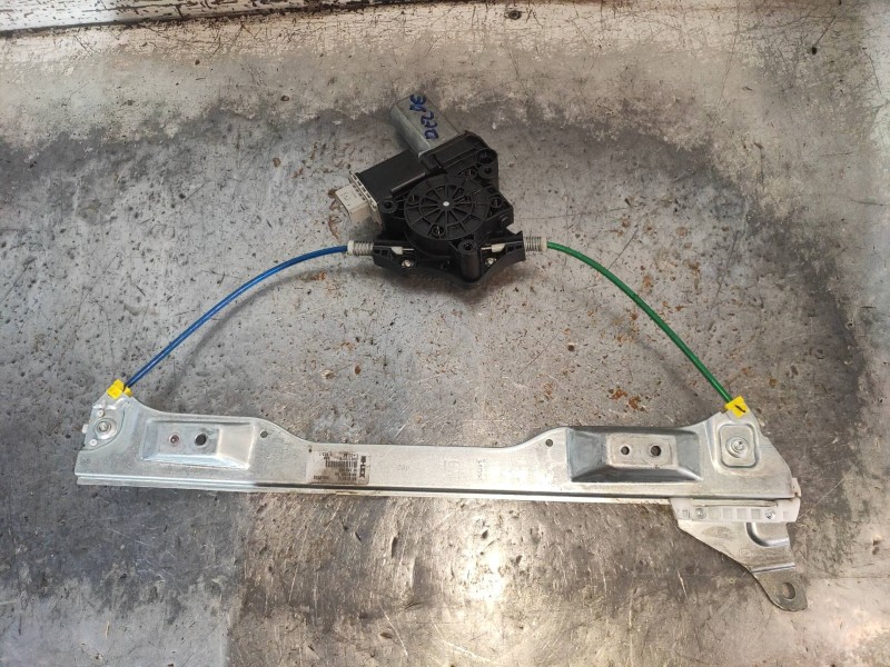 Recambio de elevalunas delantero derecho para opel corsa e design line referencia OEM IAM 541613212  