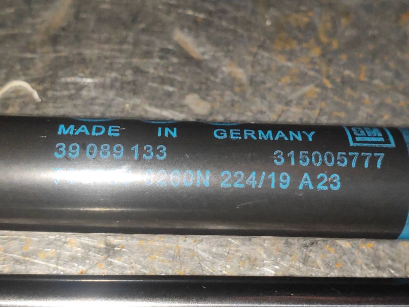 Recambio de amortiguadores maletero / porton para opel corsa e design line referencia OEM IAM 39089133 315005777 