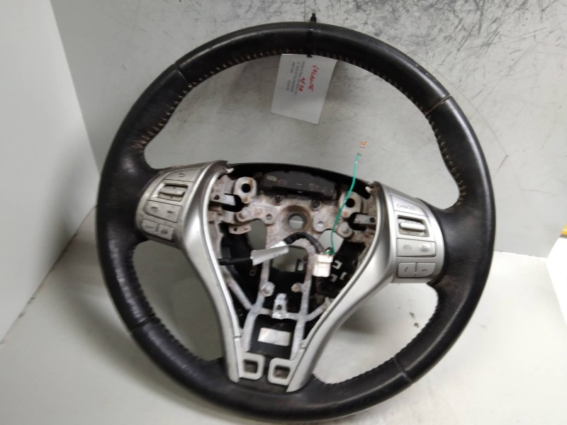 Recambio de volante para nissan x-trail (t32) 360 referencia OEM IAM   