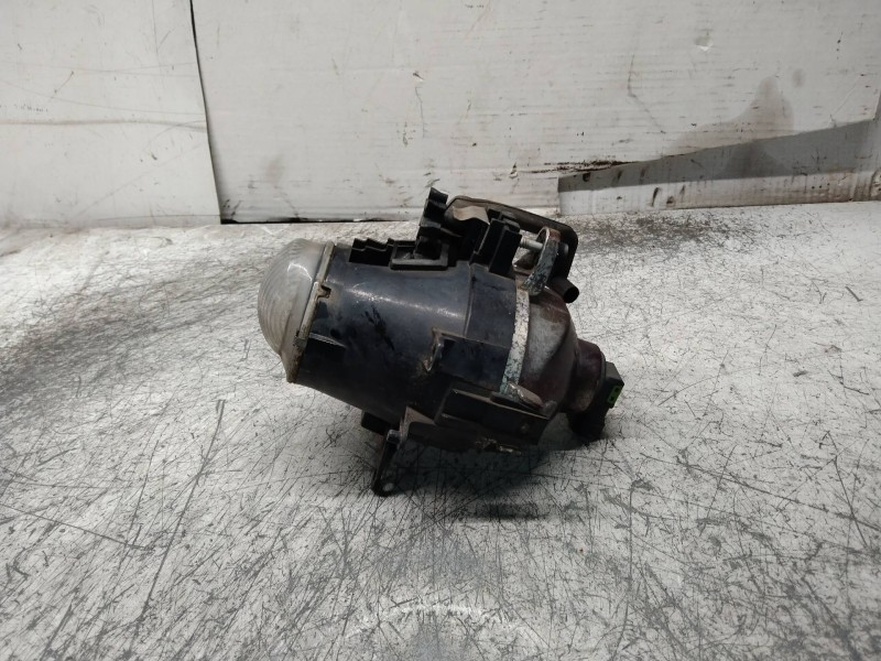 Recambio de faro antiniebla derecho para bmw serie 3 berlina (e46) 320d referencia OEM IAM   