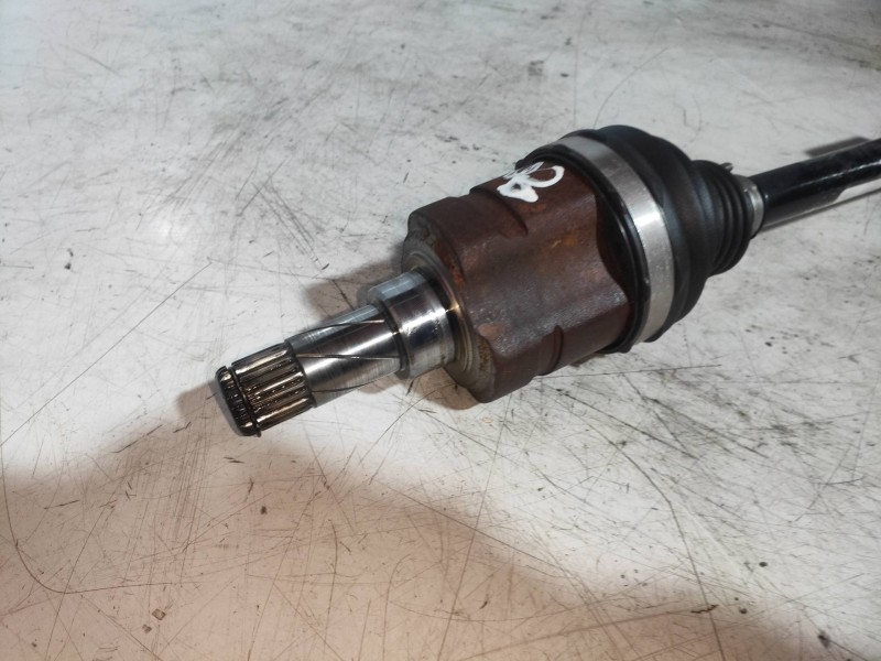 Recambio de transmision delantera derecha para opel corsa e design line referencia OEM IAM 13149829  