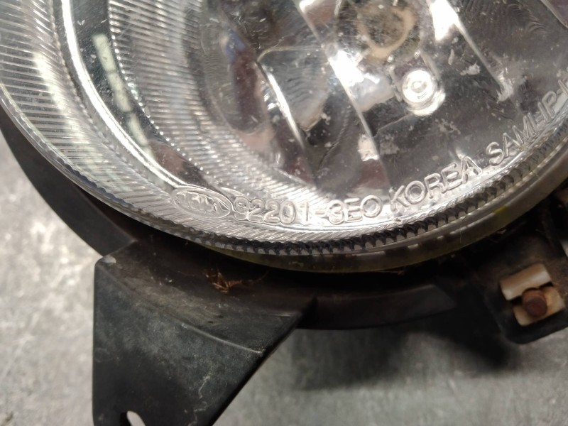 Recambio de faro antiniebla izquierdo para kia sorento 2.5 crdi ex referencia OEM IAM 922013EO  