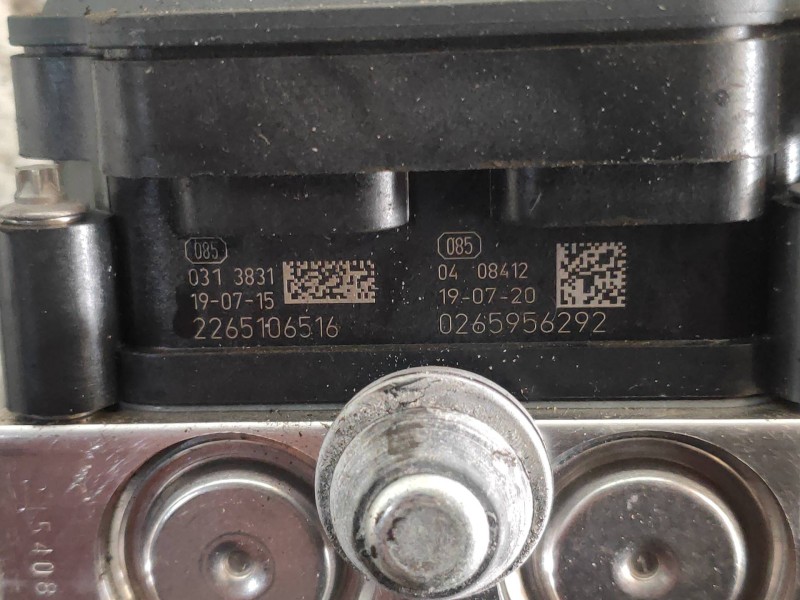 Recambio de abs para opel corsa e design line referencia OEM IAM 0265257704 39084530 0265956292