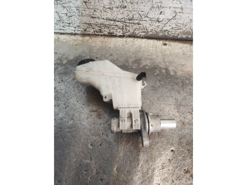 Recambio de bomba freno para opel corsa e design line referencia OEM IAM 204Y21766  