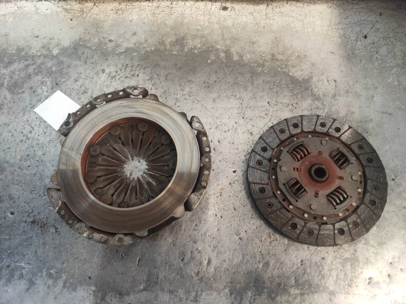 Recambio de kit embrague para ford escort berlina/turnier celebration berlina referencia OEM IAM   