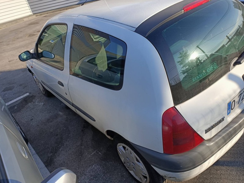 renault clio ii fase i (b/cbo) del año 2000