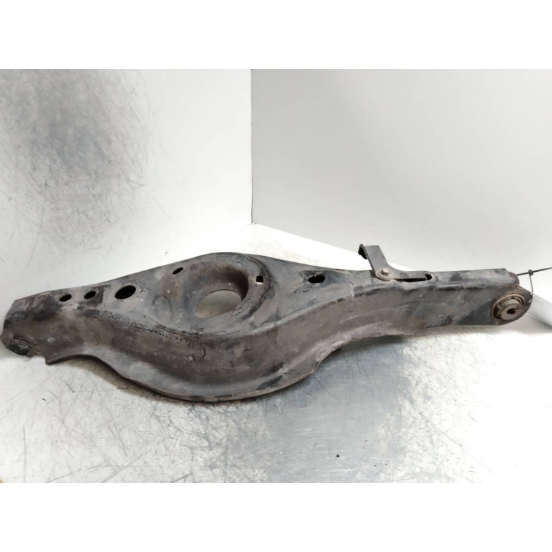 Recambio de brazo suspension inferior trasero izquierdo para mazda cx-5 2.2 turbodiesel cat referencia OEM IAM   