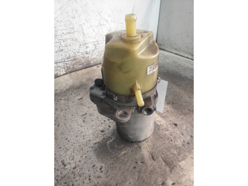 Recambio de bomba direccion para volvo s40 berlina 2.0 d kinetic referencia OEM IAM 4N513K514DL 30723582 