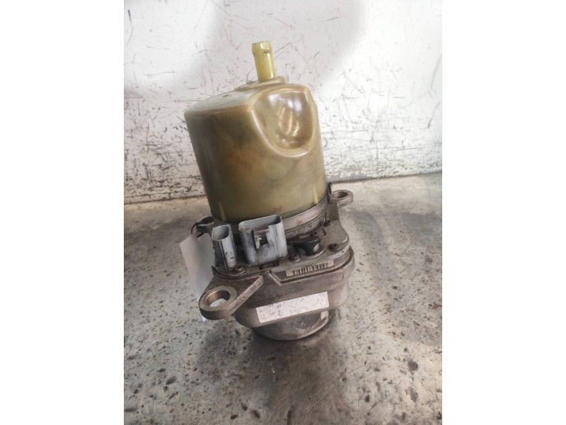 Recambio de bomba direccion para volvo s40 berlina 2.0 d kinetic referencia OEM IAM 4N513K514DL 30723582 