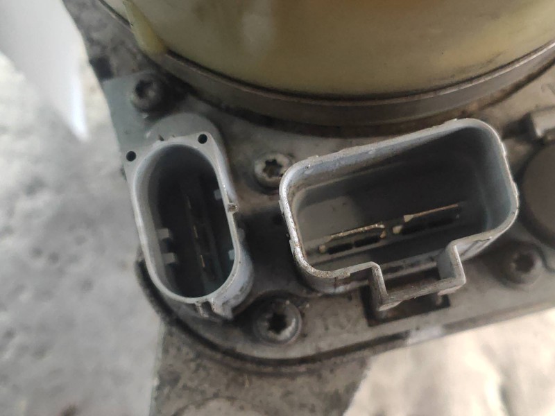 Recambio de bomba direccion para volvo s40 berlina 2.0 d kinetic referencia OEM IAM 4N513K514DL 30723582 