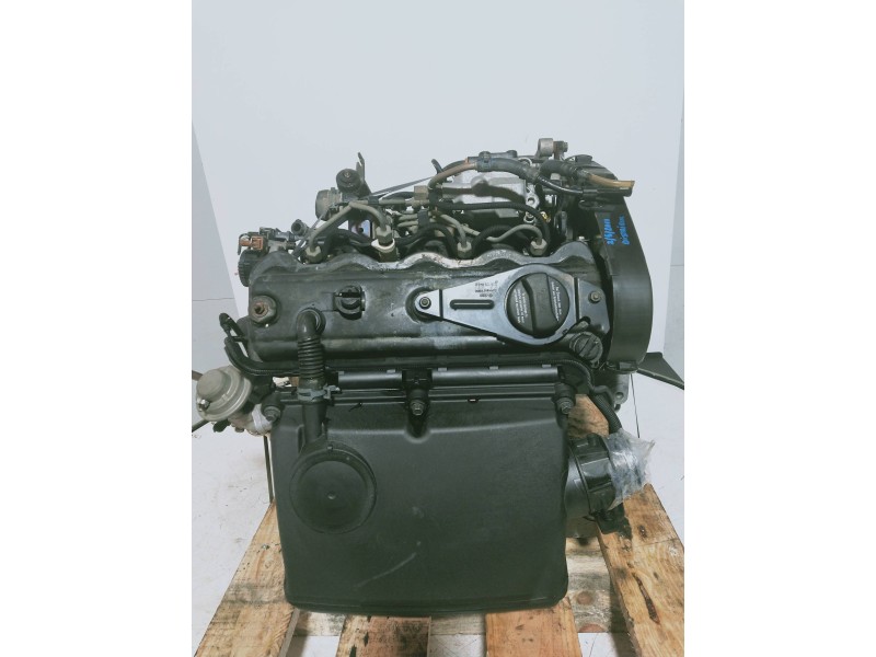 Recambio de motor completo para volkswagen polo berlina (6n2) conceptline referencia OEM IAM AGD 024856 BOSCH