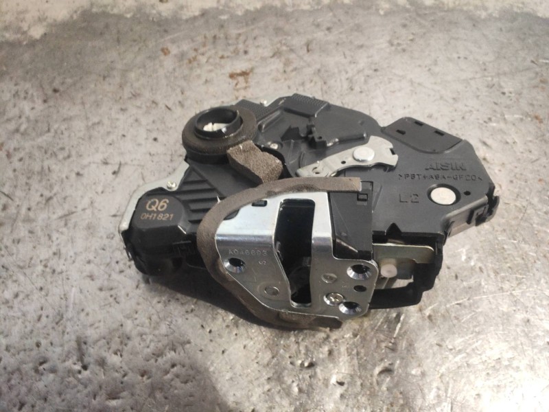 Recambio de motor cierre centralizado delantero izquierdo para lexus is 300h referencia OEM IAM   