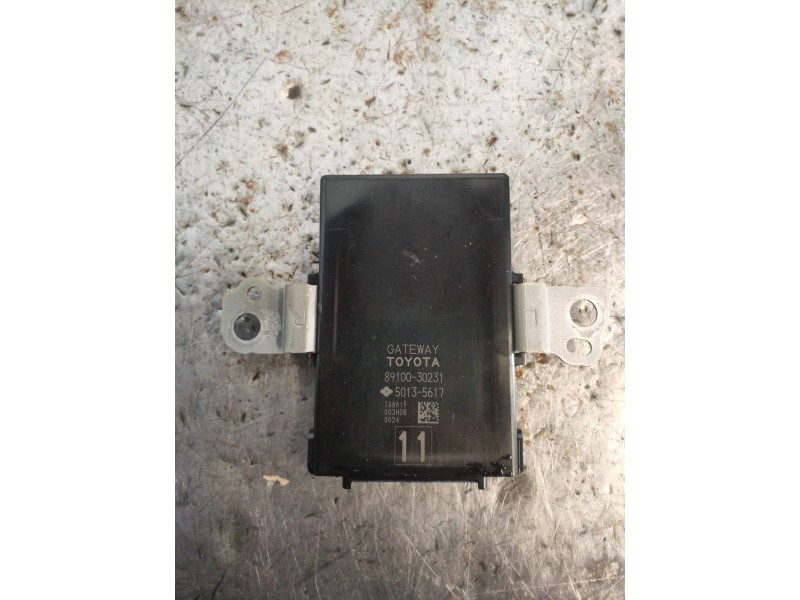 Recambio de modulo electronico para lexus is 300h referencia OEM IAM 8910030231 50135617 