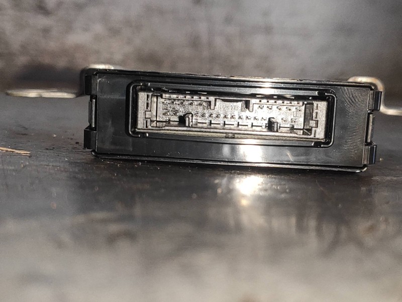 Recambio de modulo electronico para lexus is 300h referencia OEM IAM 8910030231 50135617 