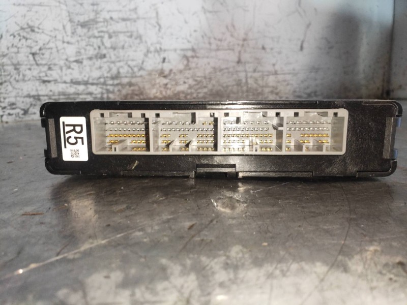 Recambio de modulo electronico para lexus is 300h referencia OEM IAM 2850005681 8998153070 