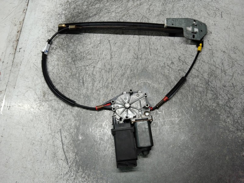 Recambio de elevalunas trasero derecho para volkswagen passat berlina (3a2) cl referencia OEM IAM 3A0959812 3A0959810 