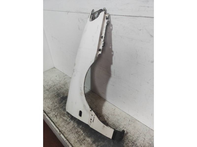 Recambio de aleta delantera derecha para volkswagen passat berlina (3a2) cl referencia OEM IAM   