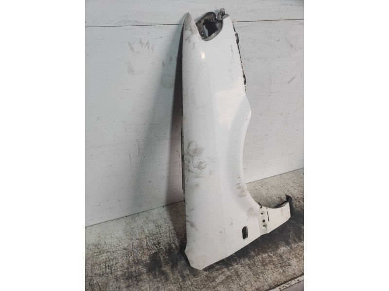 Recambio de aleta delantera derecha para volkswagen passat berlina (3a2) cl referencia OEM IAM   