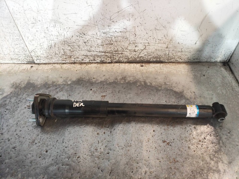 Recambio de amortiguador trasero derecho para lexus is 300h referencia OEM IAM 4853053421  