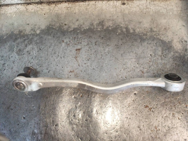 Recambio de brazo suspension superior trasero derecho para lexus is 300h referencia OEM IAM   