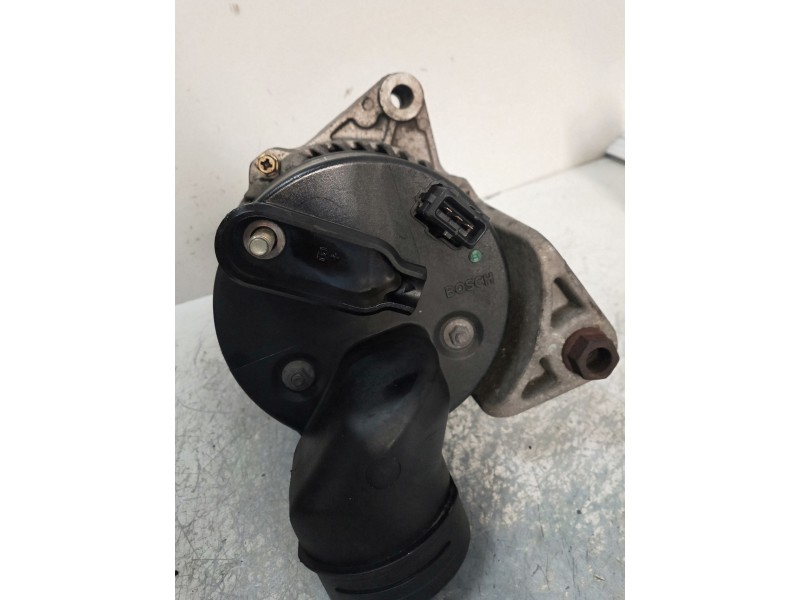 Recambio de alternador para bmw serie 5 berlina (e39) 520i referencia OEM IAM 0123315013 BOSCH 