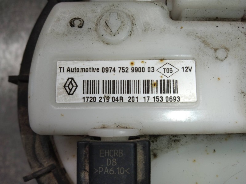 Recambio de bomba combustible para dacia sandero 0.9 tce cat referencia OEM IAM 172021904R 0974752990003 