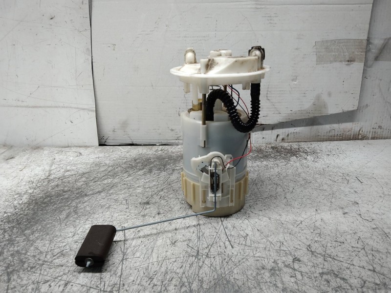 Recambio de bomba combustible para renault megane ii coupe/cabrio confort authentique referencia OEM IAM   