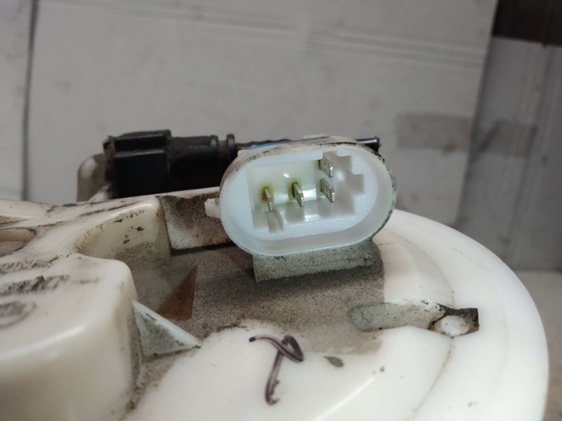 Recambio de bomba combustible para renault megane i fase 2 classic (la..) 1.6 16v century referencia OEM IAM   