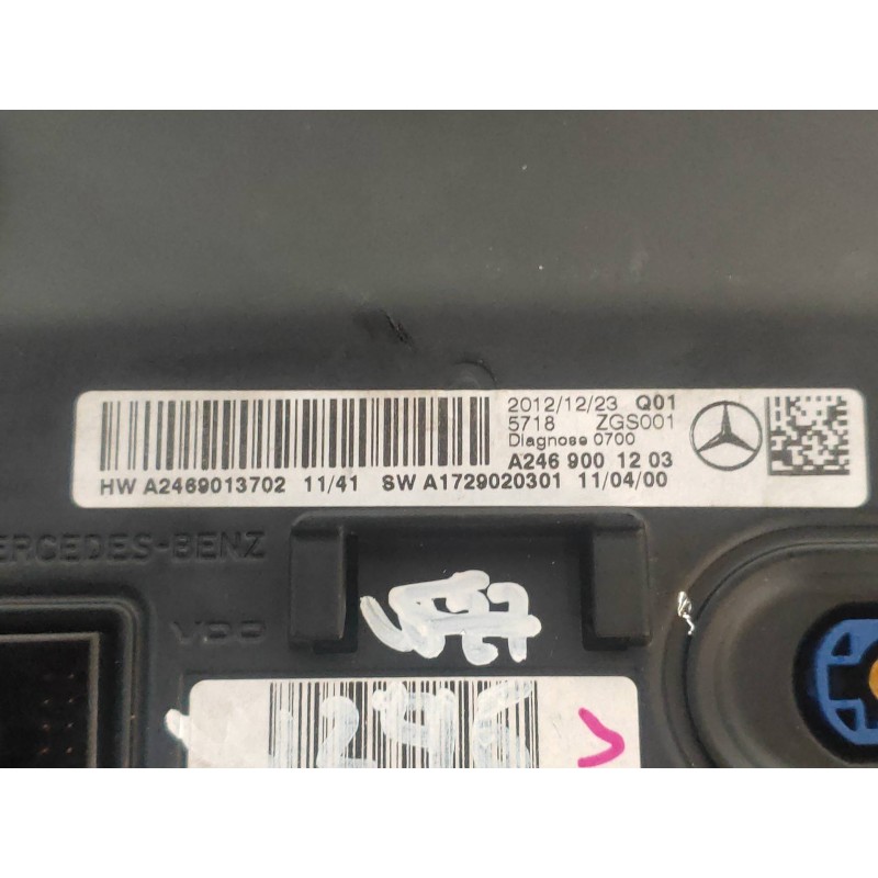 Recambio de pantalla multifuncion para mercedes clase b (w246) b 220 4matic (246.247) referencia OEM IAM A2469001203 A2469013702