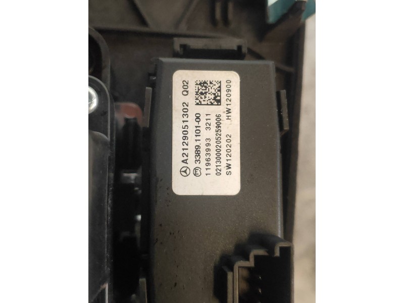 Recambio de mando multifuncion para mercedes clase e (w212) lim. e 200 cgi blueefficiency (212.034) referencia OEM IAM A21290513